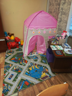 В МБОУ СОШ №8 созданы 3 учебных кабинета, используемый только для образовательного процесса детьми с нарушением интеллекта